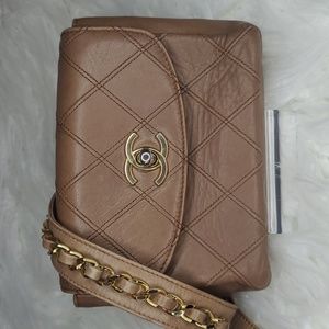 SOLD‼️Vintage CHANEL Leather Belt Bag with COA